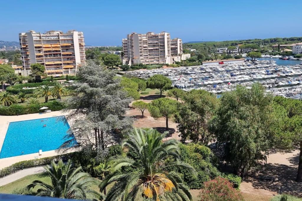 Studio Avec Vue Sur Marina Et Mer - 2 Adultes Et 1 Enfant Maximum Mandelieu Exteriér fotografie
